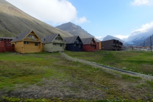 LongyearbynP1000845